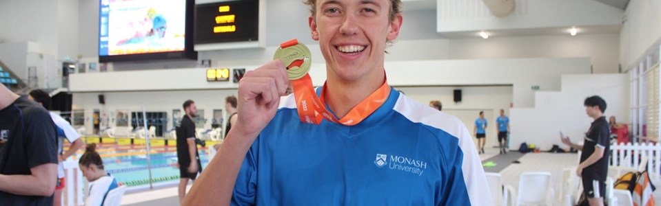 The Monash Swim Team blows the competition out of the water! 
